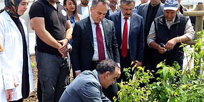 Rektör Yılmaz’dan Tarım Lisesi Seralarına Ziyaret